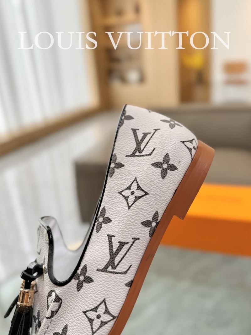 Louis Vuitton Low Shoes